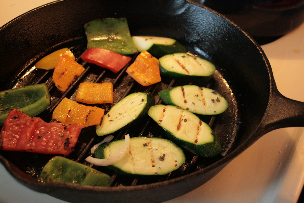 Cookware that actually lasts: what I keep buying and what I quit