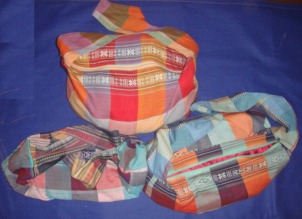 Handmade Indonesian Handbags: How to Buy a Bag With a Story