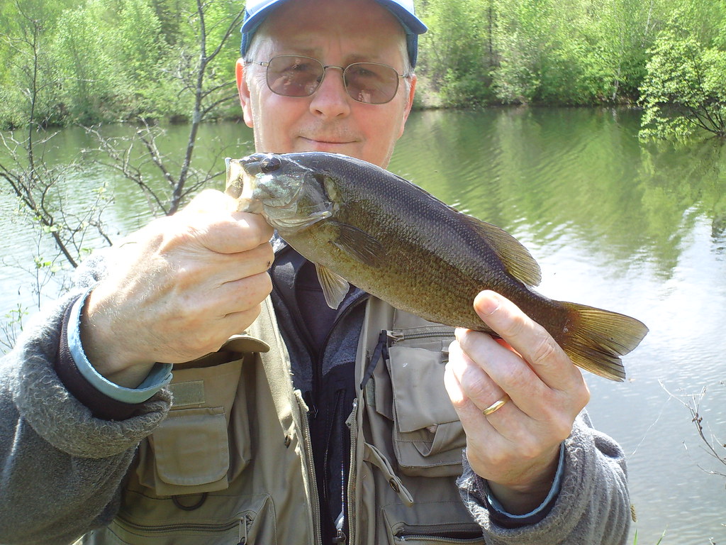 Lake Fishing Tips: Finding Fish and Casting Cleanly