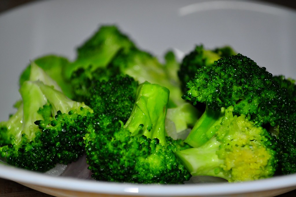 Pregnancy Nutrition: What to Eat and What to Skip