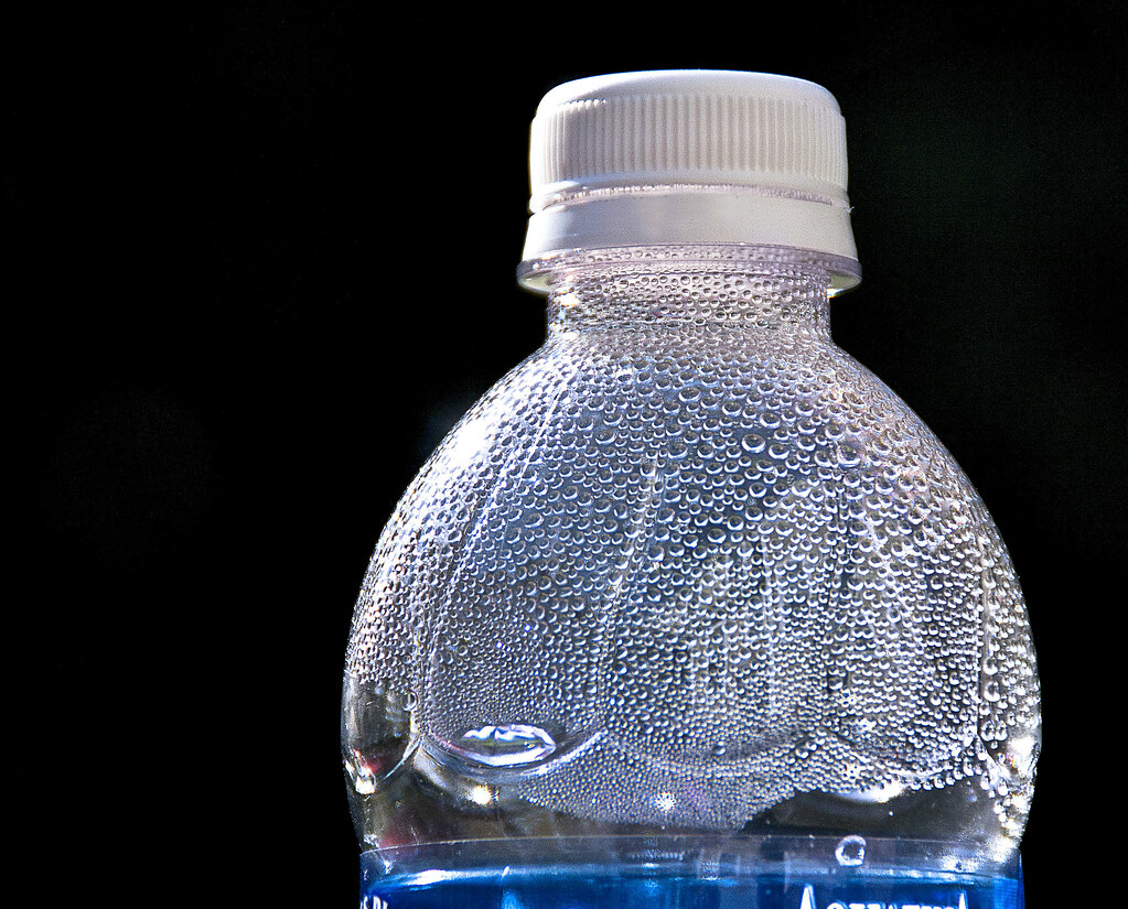 Quick Early Wins: The Water-First Tricks That Dropped Pounds
