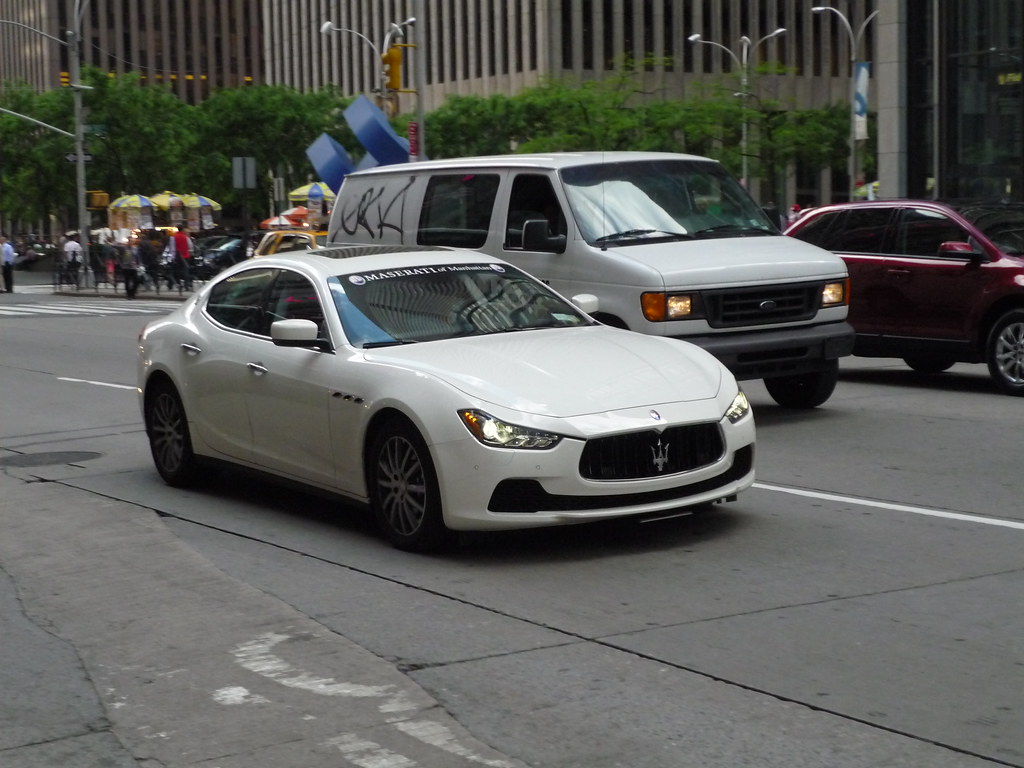 Selling Your Sports Car: How To Get The Price It Deserves