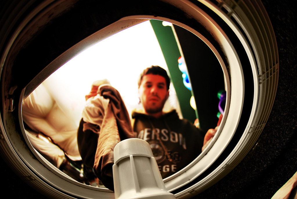 Sports Car Care: Keeping the Finish Showroom-Fresh