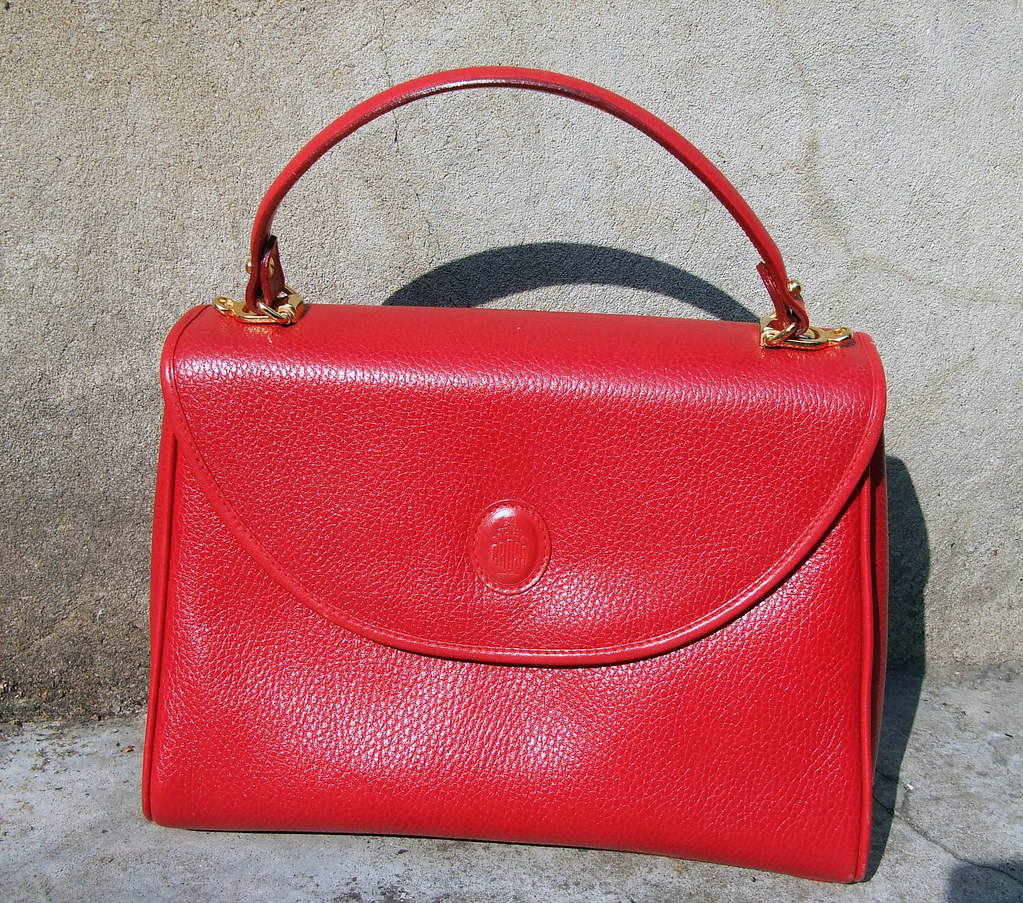 Spotting Fake Coach Bags (and Buying the Real One Instead)