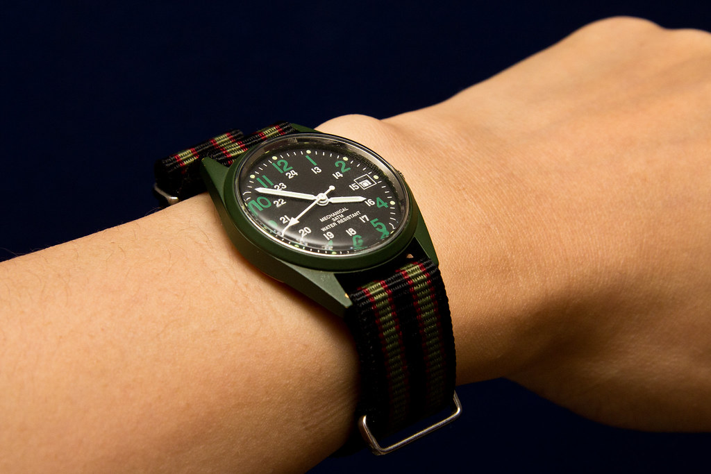 How to Pick Watch Straps That Transform a Watch